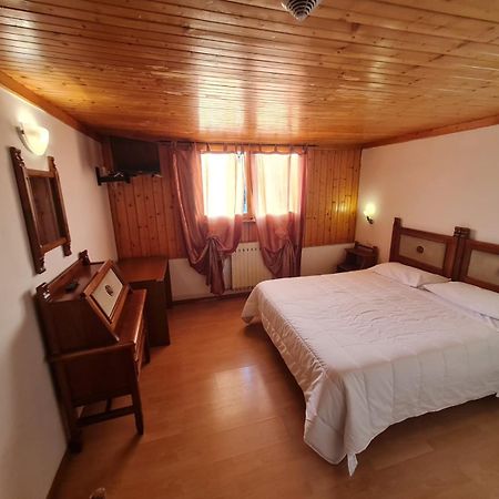 Hostel Il Pirata كافارينو المظهر الخارجي الصورة