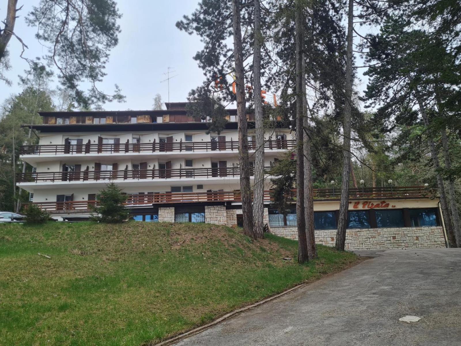 Hostel Il Pirata كافارينو المظهر الخارجي الصورة